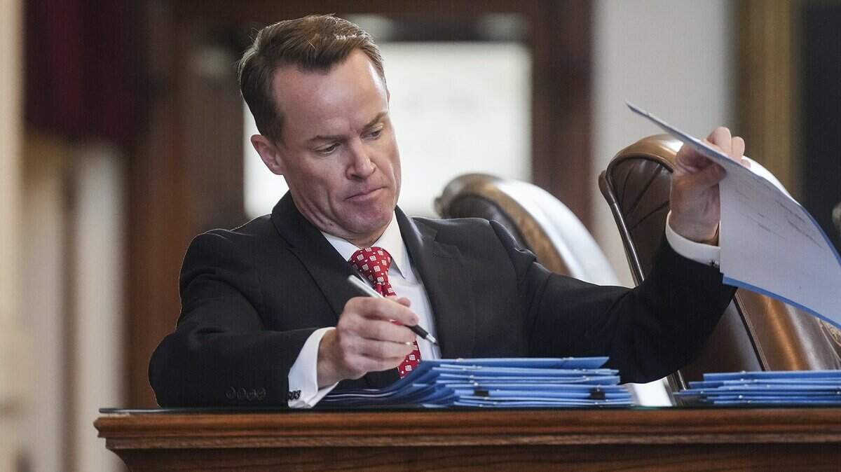 House Speaker Dade Phelan signed all his bills. Why didn’t Lt. Gov. Dan Patrick? (Mikala Compton-USA TODAY NETWORK)