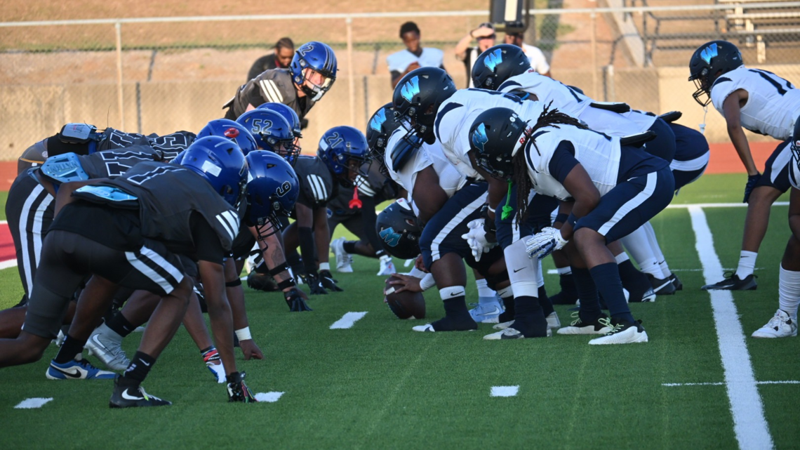 Fort Worth Wyatt rolls past Dunbar in crosstown rivalry bout