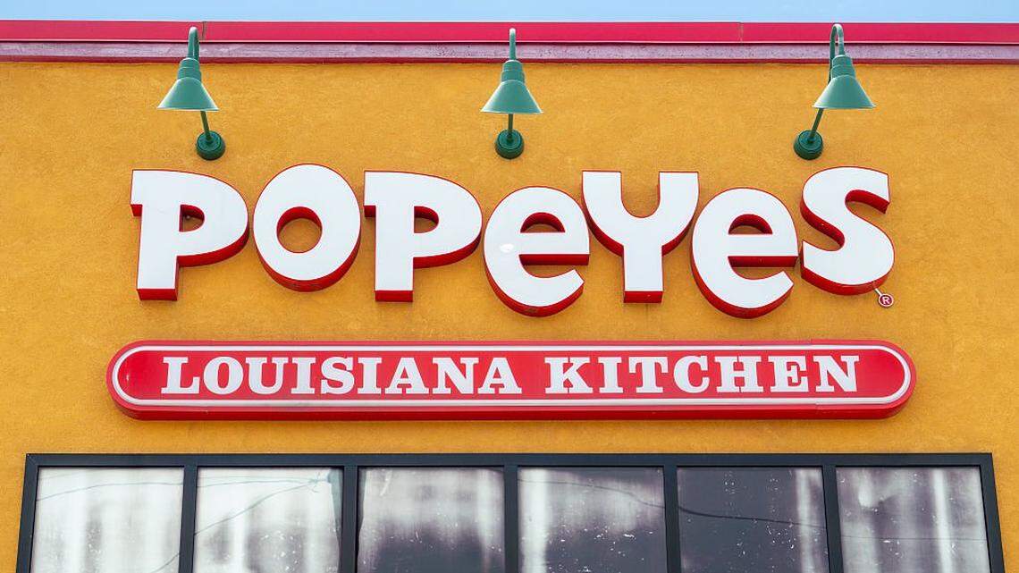 This newly opened Taco Bueno is turning into a Popeyes in Parker County