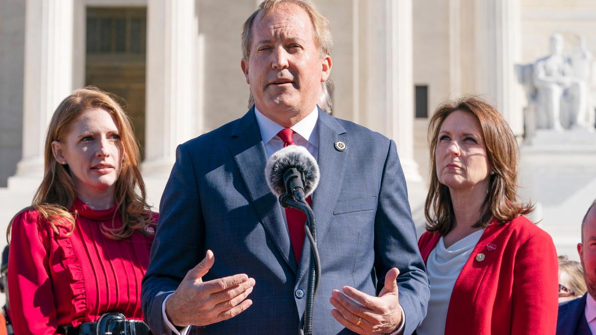The fiasco of Texas AG Ken Paxton is exactly why Americans hate their politicians | Opinion