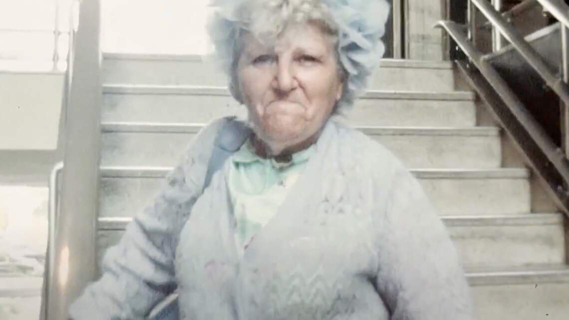 A Christmas memory of the newspaper vendor who sang her way into Fort Worth’s heart | Opinion