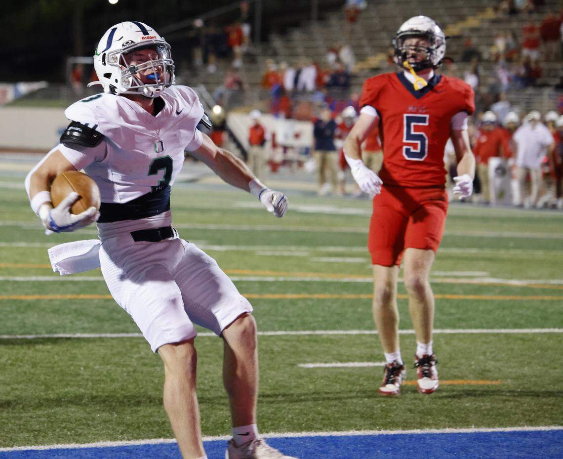 Arlington Oakridge runs to SPC football title with help from TCU legend — PHOTOS