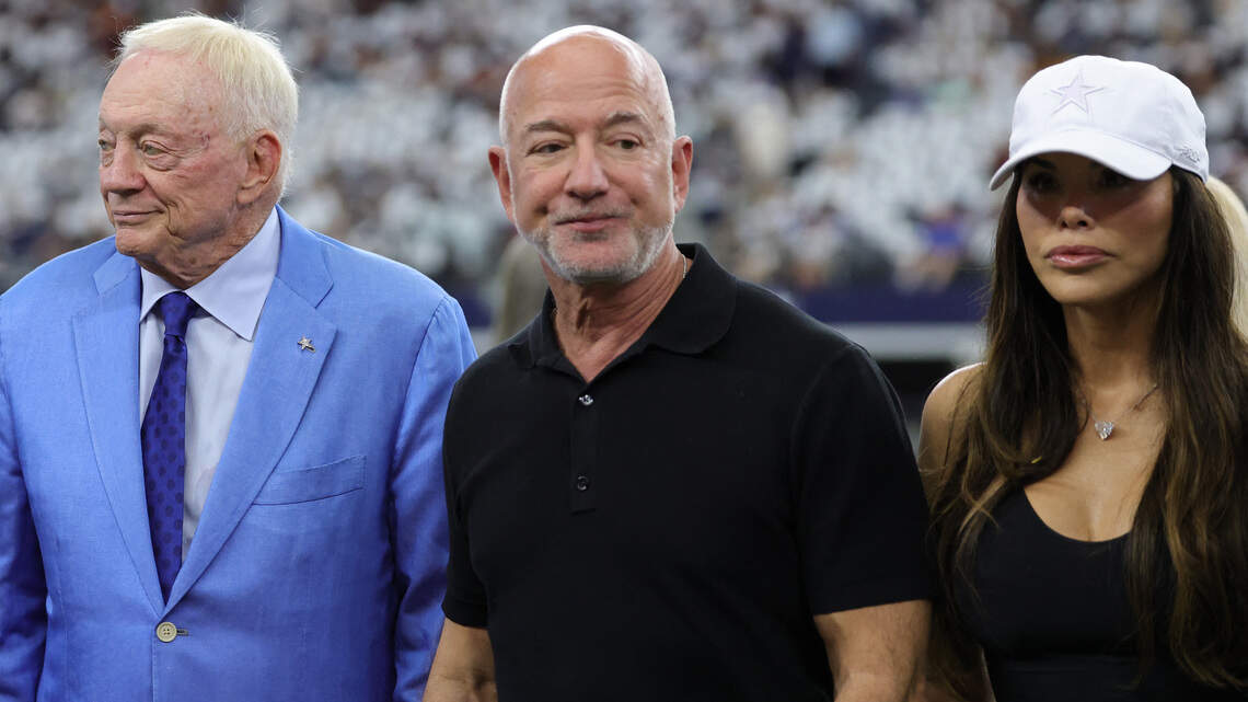 What did Amazon owner Jeff Bezos say about watching the Cowboys at AT&T Stadium?