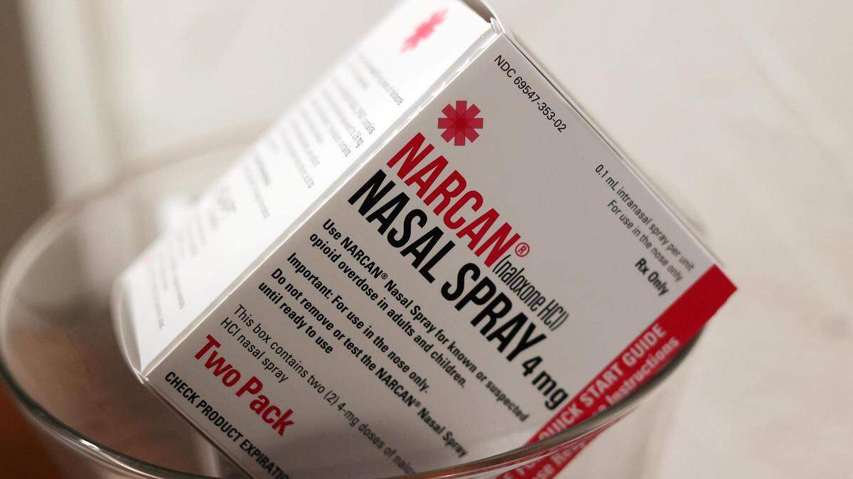 Community groups in Fort Worth can sign up for free trainings on how to use Narcan, the drug that can reverse opioid overdoses, and earn a $1,500 incentive for completing the training.