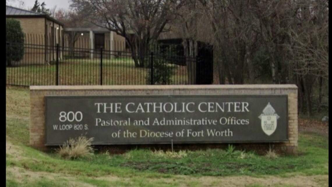 Priest who celebrated Mass for Arlington nuns dismissed from the clergy