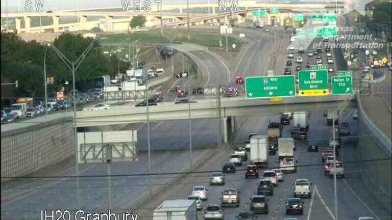 Pedestrian fatally hit on I-20 in west Fort Worth; freeway reopens, police say