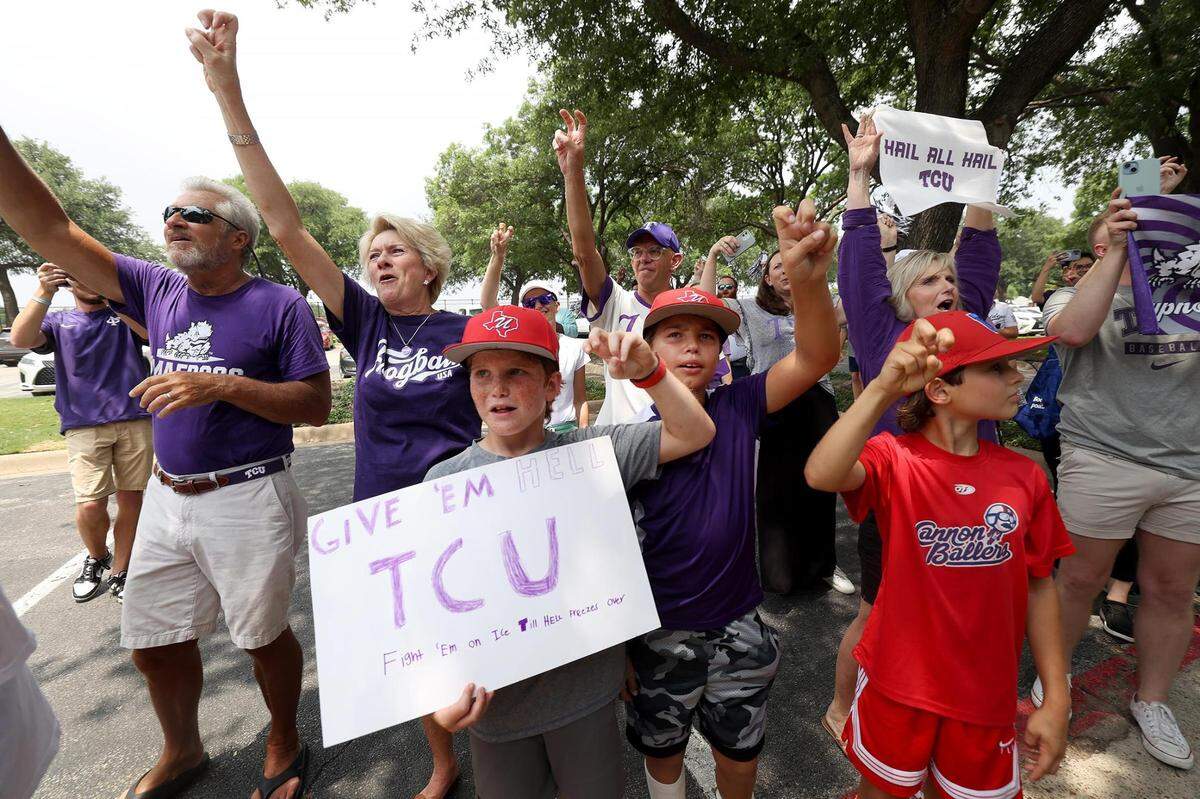 Fans send off members of the TCU baseball team as they head to Omaha for the College Baseball World Series on Wednesday, June 14, 2023.
