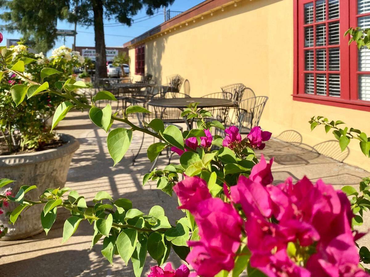 Esperanza’s Restaurant & Bakery has added planting and patio tables along North Main Street.