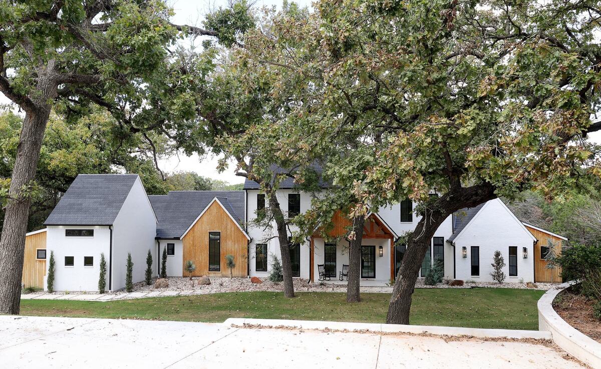 This 7,019-square-foot home along the Brazos River features six bedrooms and five bathrooms.