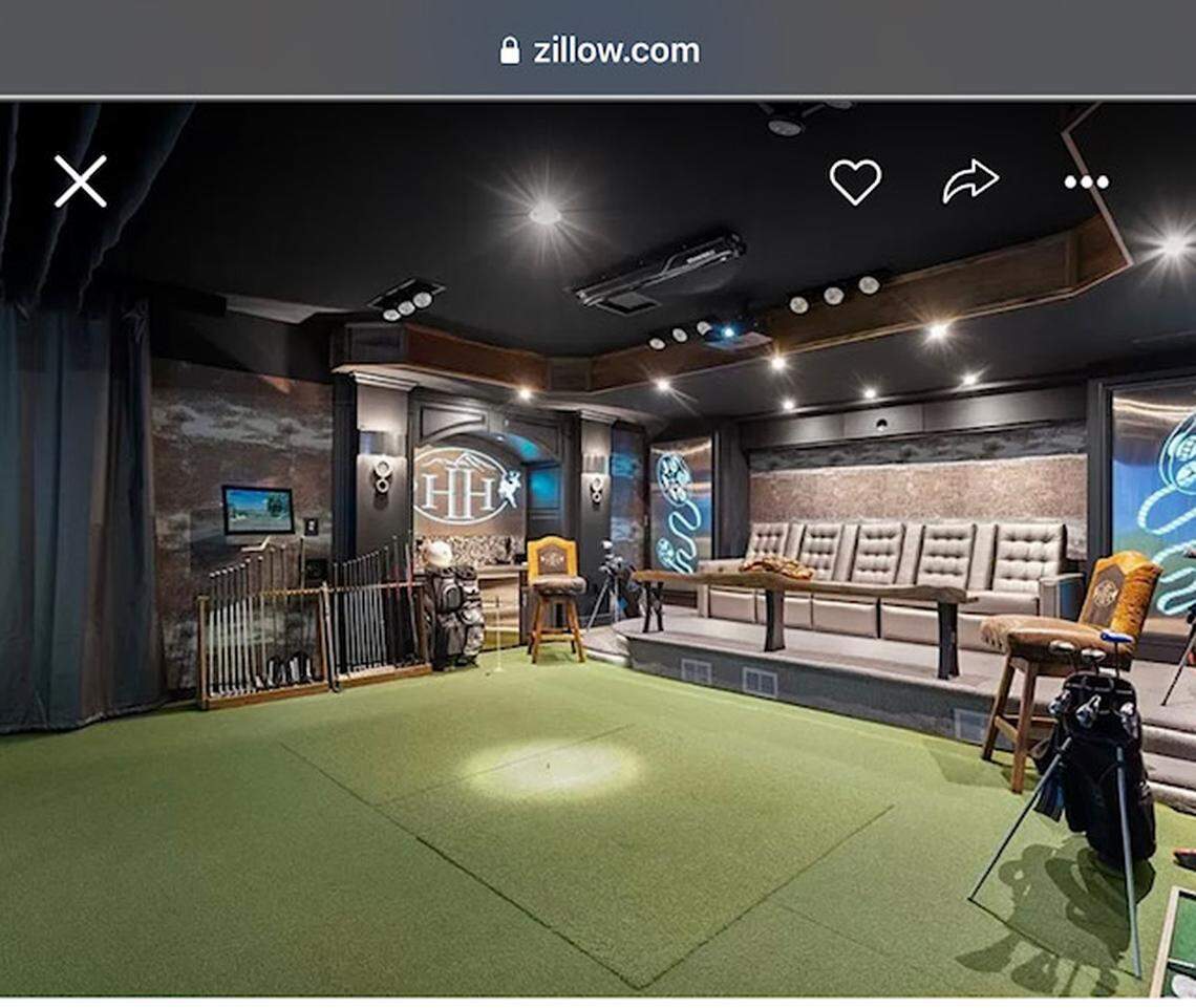 Golf simulator room