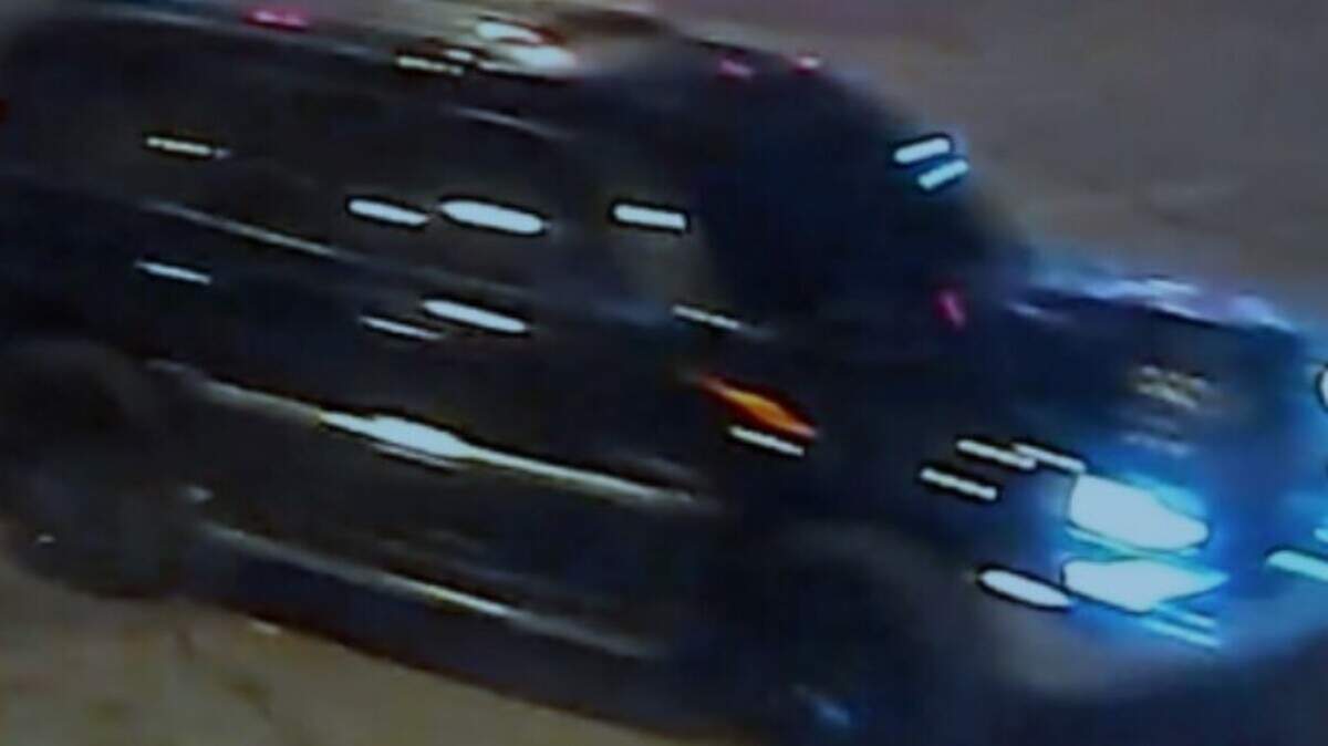 Dallas police are trying to identify the driver of a black GMC Yukon/Denali who hit a bicyclist on Scyene Road and left the scene early Friday morning.