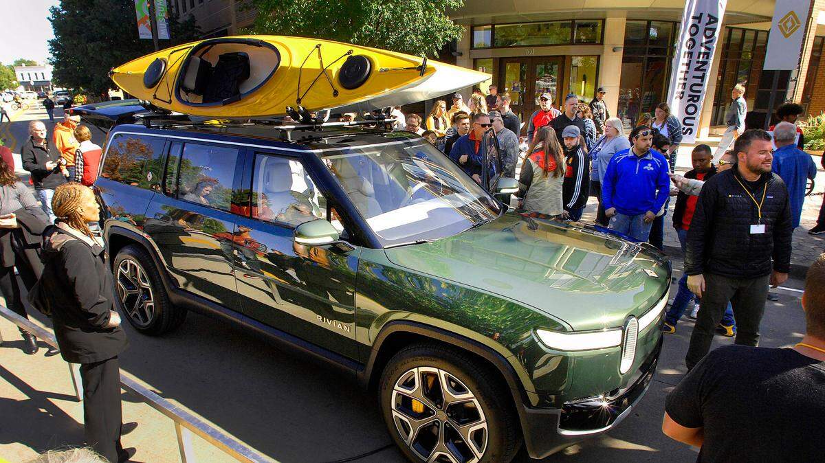 Large crowds turned out to look at Rivian Automotive’s R1S prototype in Normal, Illinois, in 2019. The company is considering building a $5 billion factory in west Fort Worth.
