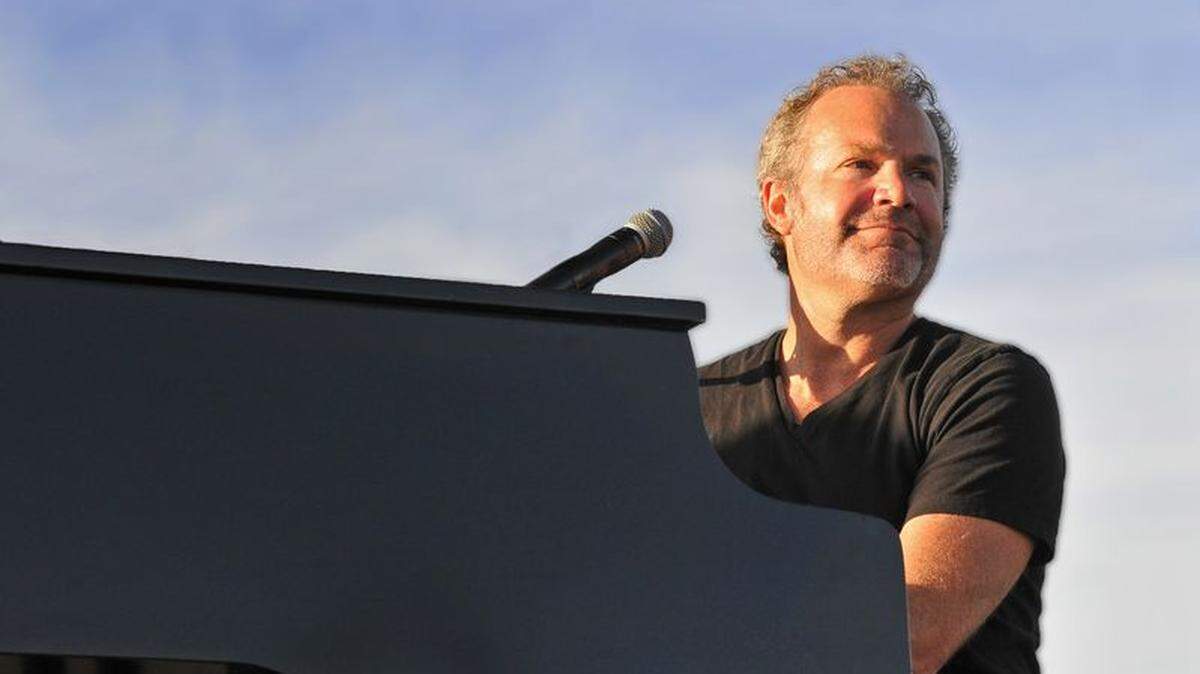 Five for Fighting, aka John Ondrasik, is coming to play The Bomb Factory in Dallas on Aug. 17.