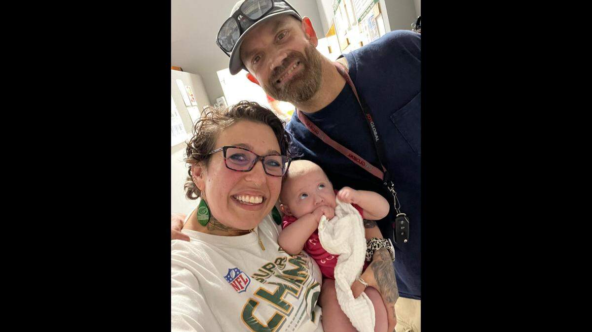 Photo courtesy of Gina Shaffron Gina Shaffron, a living double organ donor, with her boyfriend and recipient of her kidney, Kyle Clifford and their daughter, Gloria.