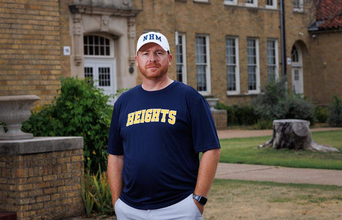 Zach Leonard worked with other neighborhood parents to help save North Hi Mount Elementary from the list of schools destined for closure by the Fort Worth Independent School District. In response to declining enrollment, the Fort Worth school district has begun the process of closing 18 campuses over the next four years.