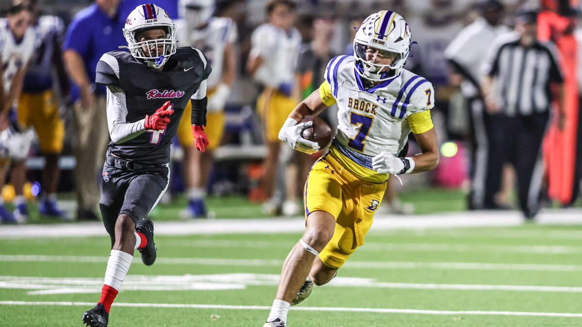 Brock’s Colt Matlock (7) runs after the catch for a long touchdown in the Thursday, Sept. 18, game at Scarborough-Handley Stadium. Tom Marvin / Special to the Star-Telegram