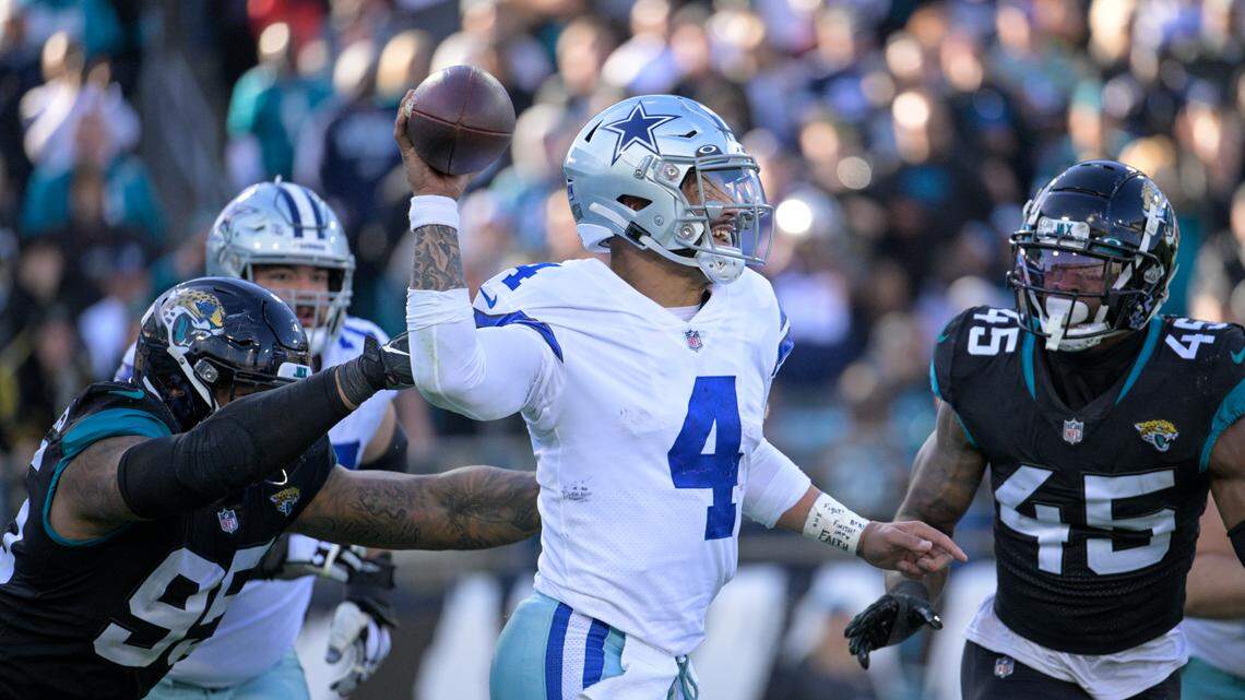 Dallas Cowboys quarterback Dak Prescott (4) has seven interceptions in the last four games. 