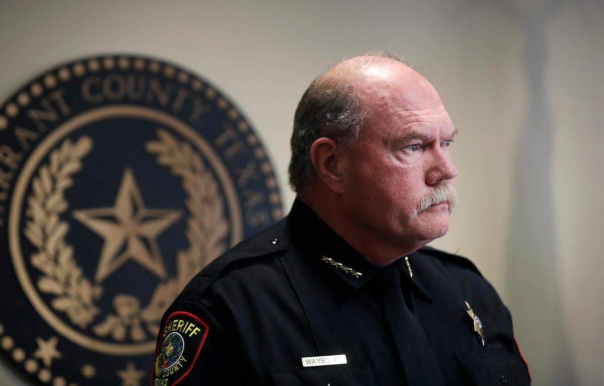 Tarrant County Sheriff Bill Waybourn campaigned on immigration issues in 2016. This month, a 287 (g) agreement he implemented goes before the commissioners court for a proposed renewal. Across the country, 287 (g) agreements with U.S. Immigration and Customs Enforcement are set to expire on June 30.