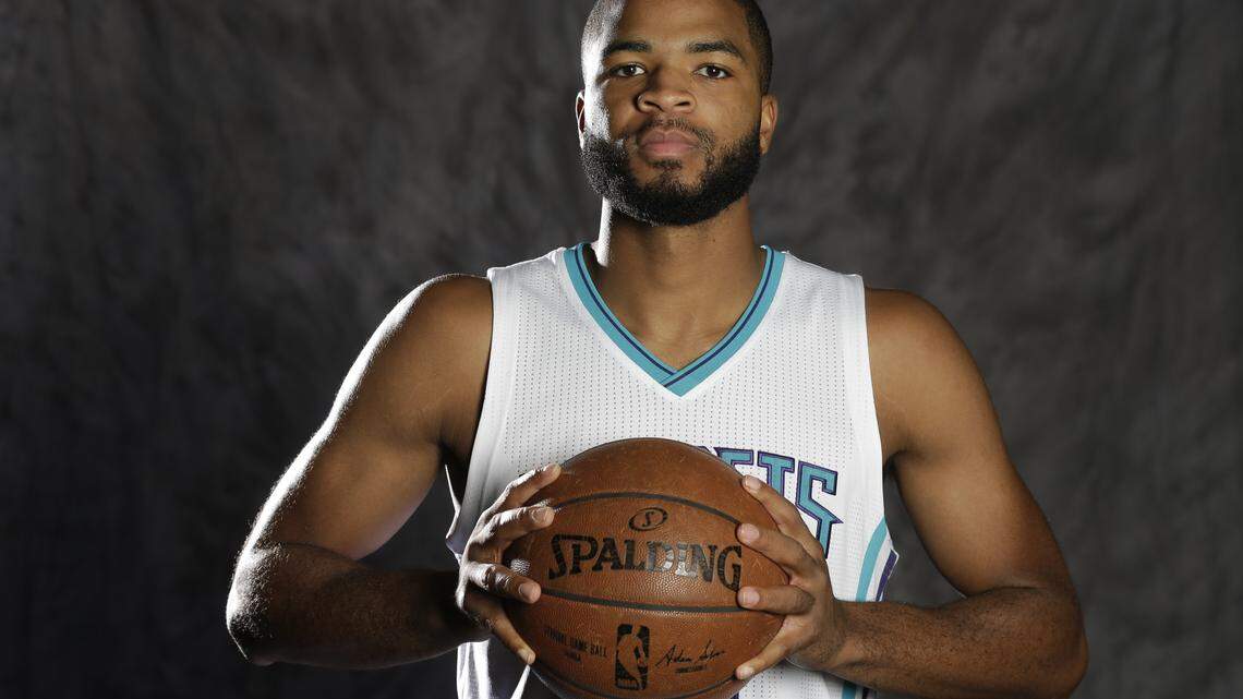 Aaron Harrison signed a 10-day contract with the Dallas Mavericks.