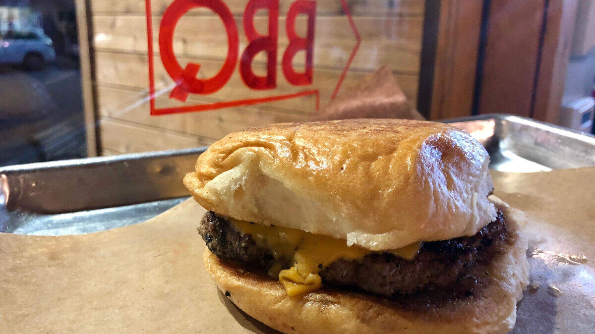 The Heim "Slim Burger" is a single-patty version of the Heim Burger. (It may not make you slim.)
