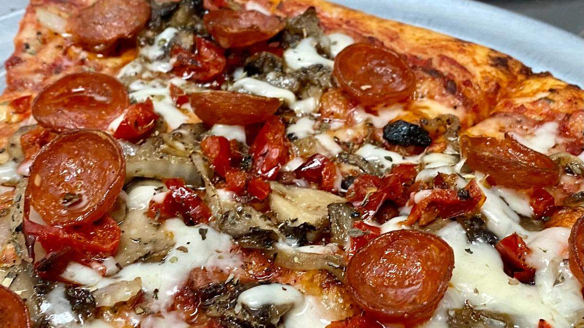 A pepperoni, mushroom and red-pepper pizza at Sauce’d in Grapevine.