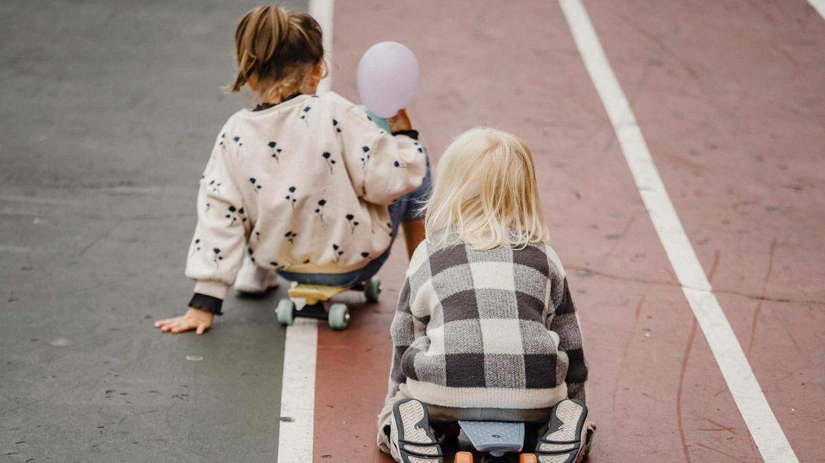 In Texas, letting your child play unsupervised outdoors is mostly protected under the Reasonable Childhood Independence legislation.