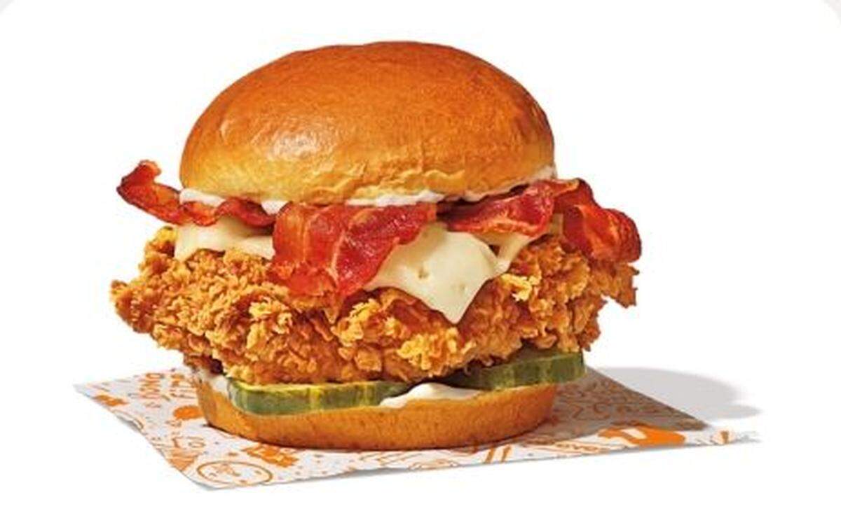 Popeye’s Classic Bacon and Cheese Chicken Sandwich