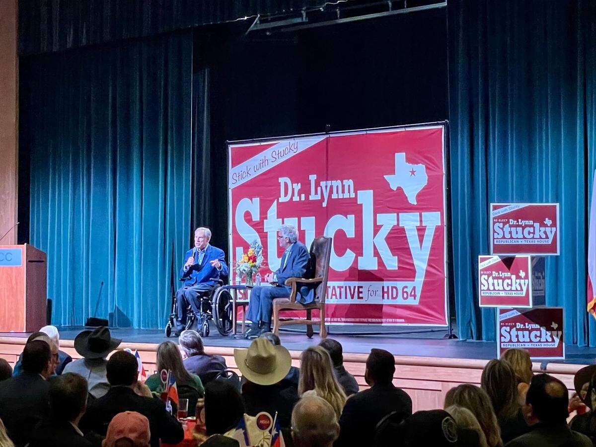 Gov. Greg Abbott campaigns for Rep. Lynn Stucky in Decatur.