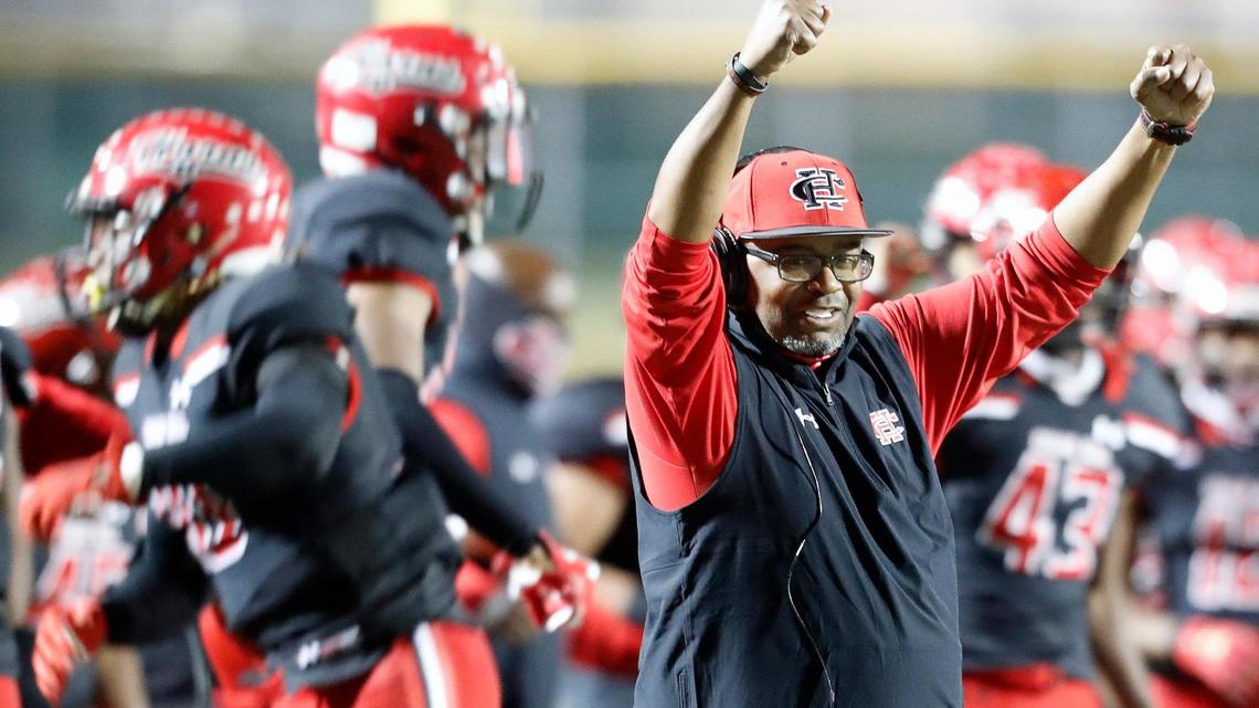 Cedar Hill head coach Carlos Lynn reacts after a failed DeSoto field goal during a high school football game at Longhorn Stadium in Cedar Hill, Texas, Friday, Nov. 06, 2020. Cedar HIll defeated DeSoto 49-42. (Special to the Star-Telegram Bob Booth)