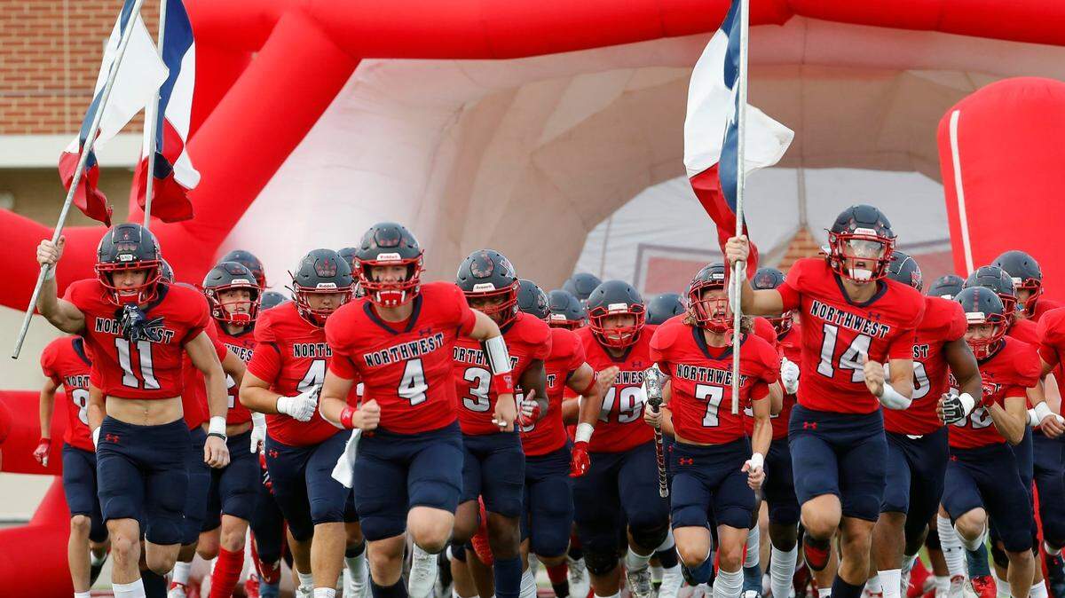 Justin Northwest (7-1, 5-1 District 3-5A D1) is second behind Aledo in district standings.