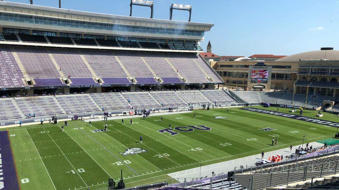 With Skylar Thompson sidelined, K-State starting freshman QB Howard at TCU