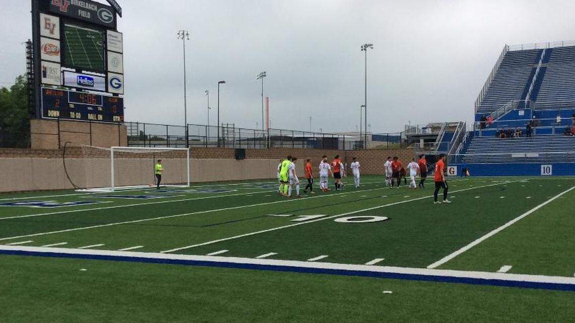 Aledo goalkeeper Konrad Garbowski (0) gave the Bearcats 10 players in the box on free kicks late in the game against Frisco Wakeland.