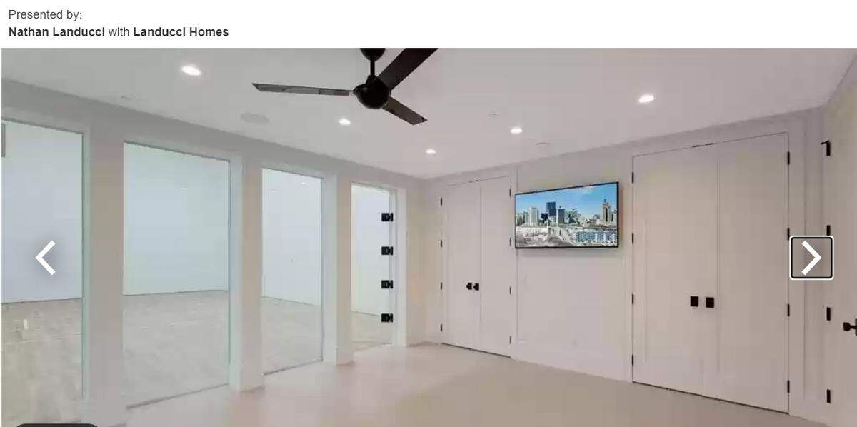 Racquetball court