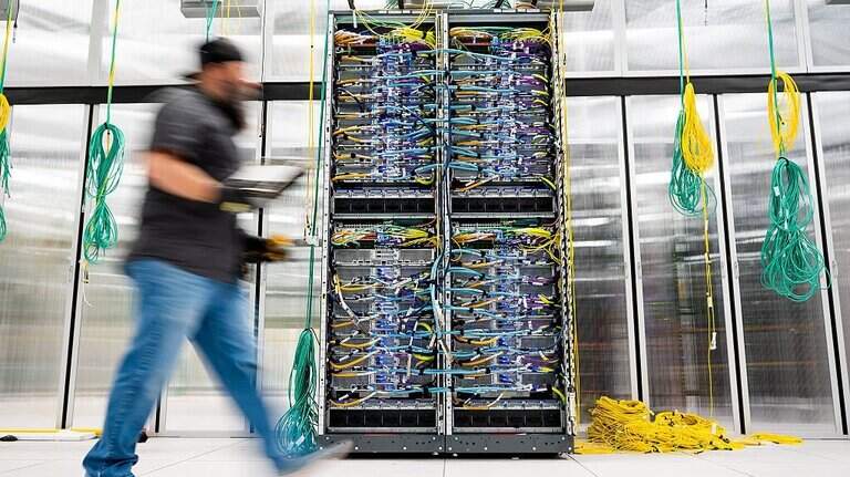 Abbott orders regulators to protect Texans from data center costs