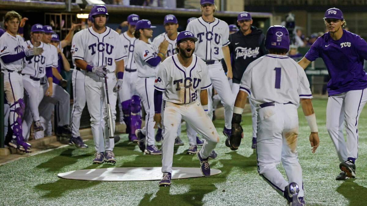 TCU baseball clinched a share of the Big 12 regular-season title on Thursday night.