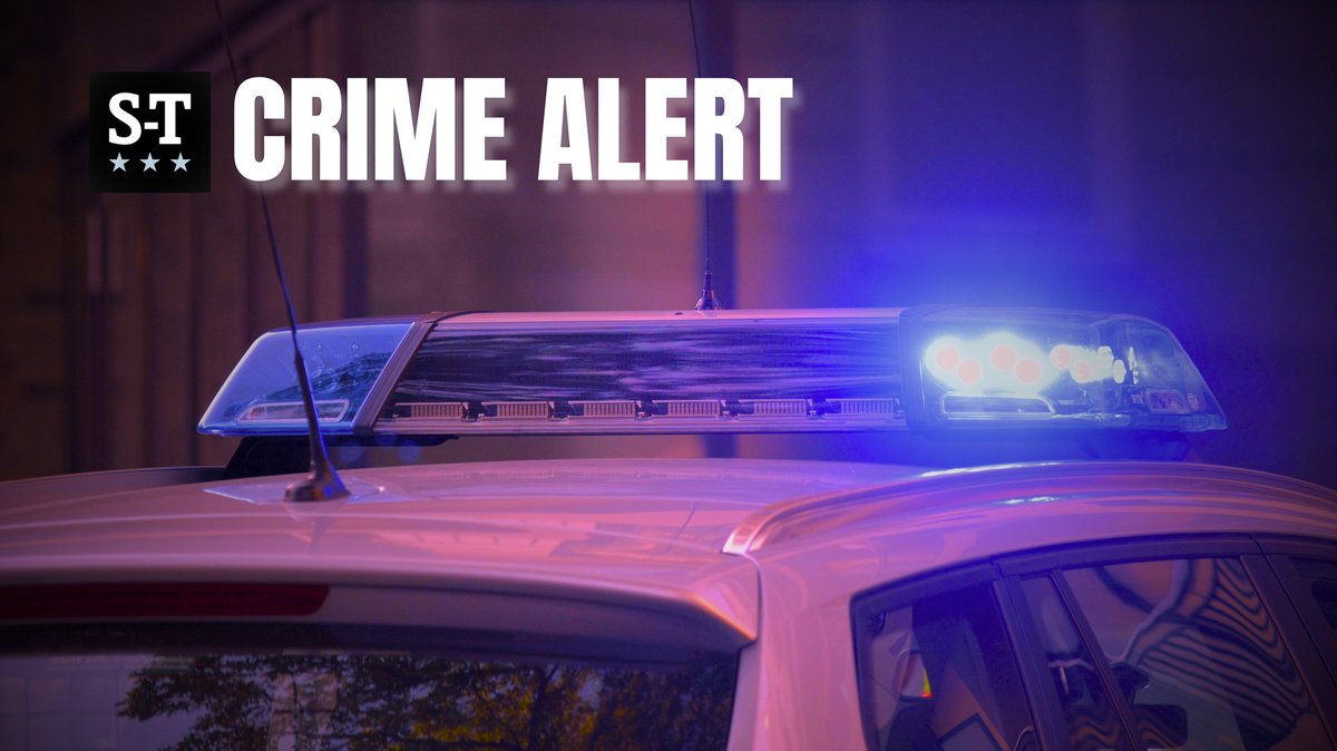 A person was arrested in south Fort Worth after a police chase that led to a crash Sunday morning, police said.