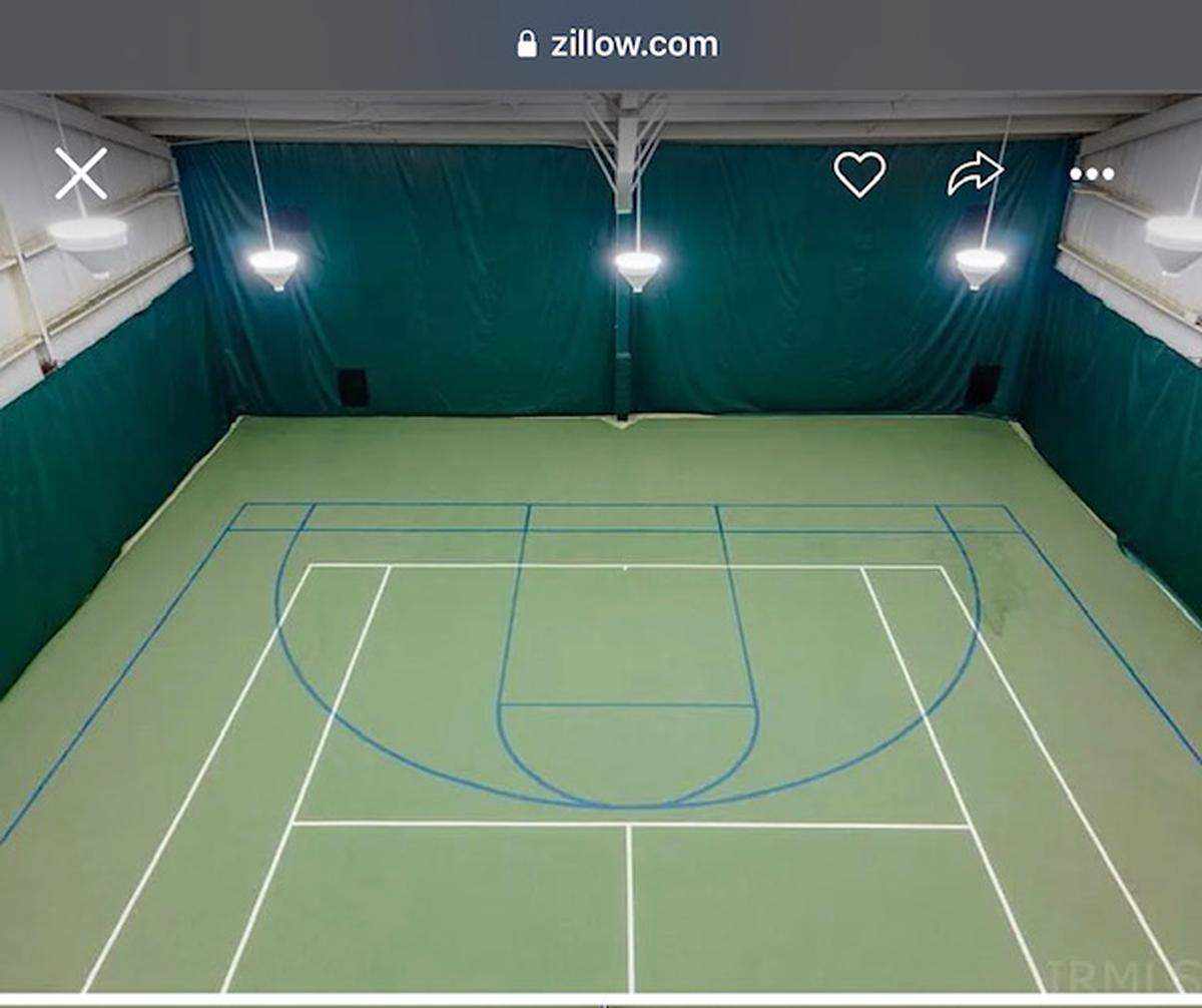 Tennis court