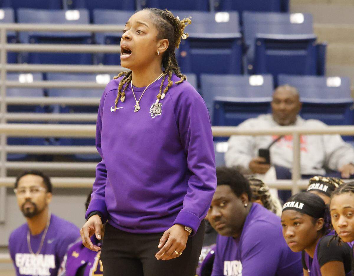 Everman head coach Tiffany Miller shouts in instructions during the first half of a UIL girls basketball game between Everman and Mansfield Summit at Summit High School in Mansfield, Texas, Thursday Jan. 22, 2026