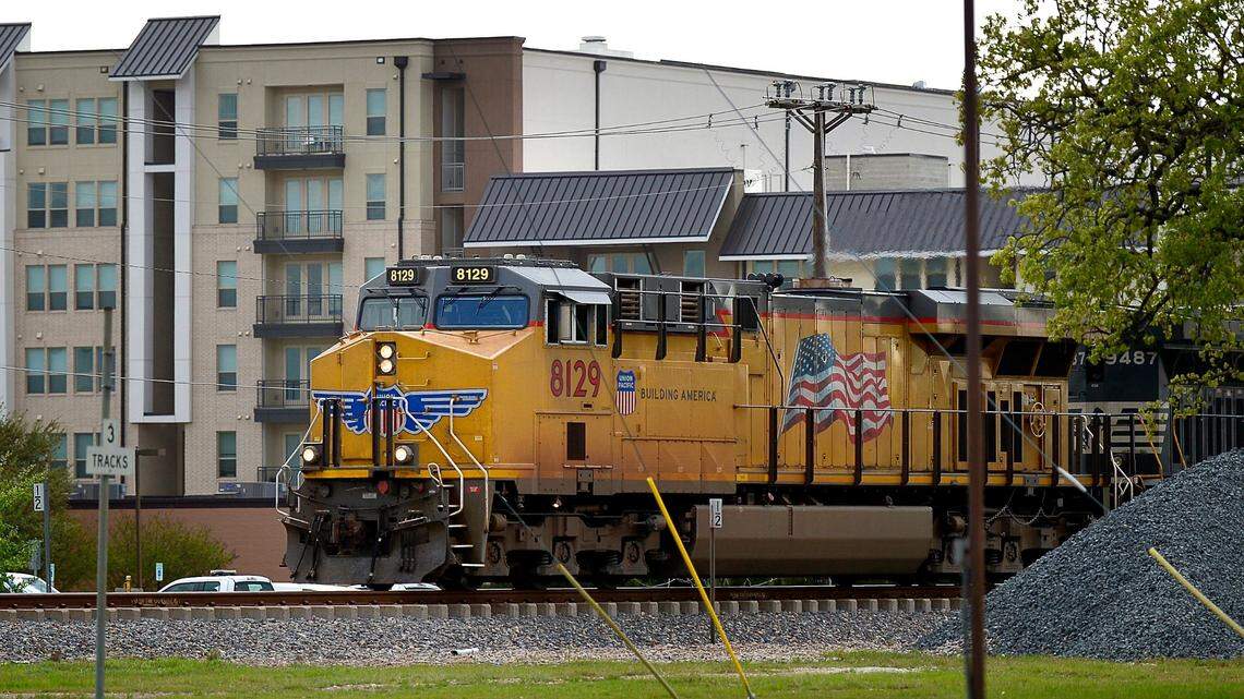 A Union Pacific train travels west to east through downtown Arlington, in a 2018 archive photo. A Union Pacific train stalled in Keller on Monday, blocking some crossings for several hours.