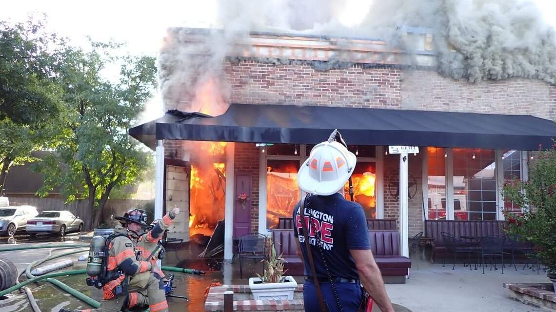 WATCH: Firefighters battle 4-alarm fire at Beirut Grill building in west Arlington