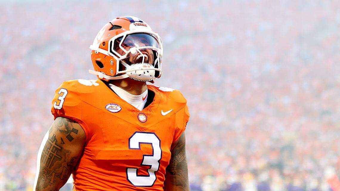 NFL Mock Draft 1.0: Cowboys take cornerback, defensive end