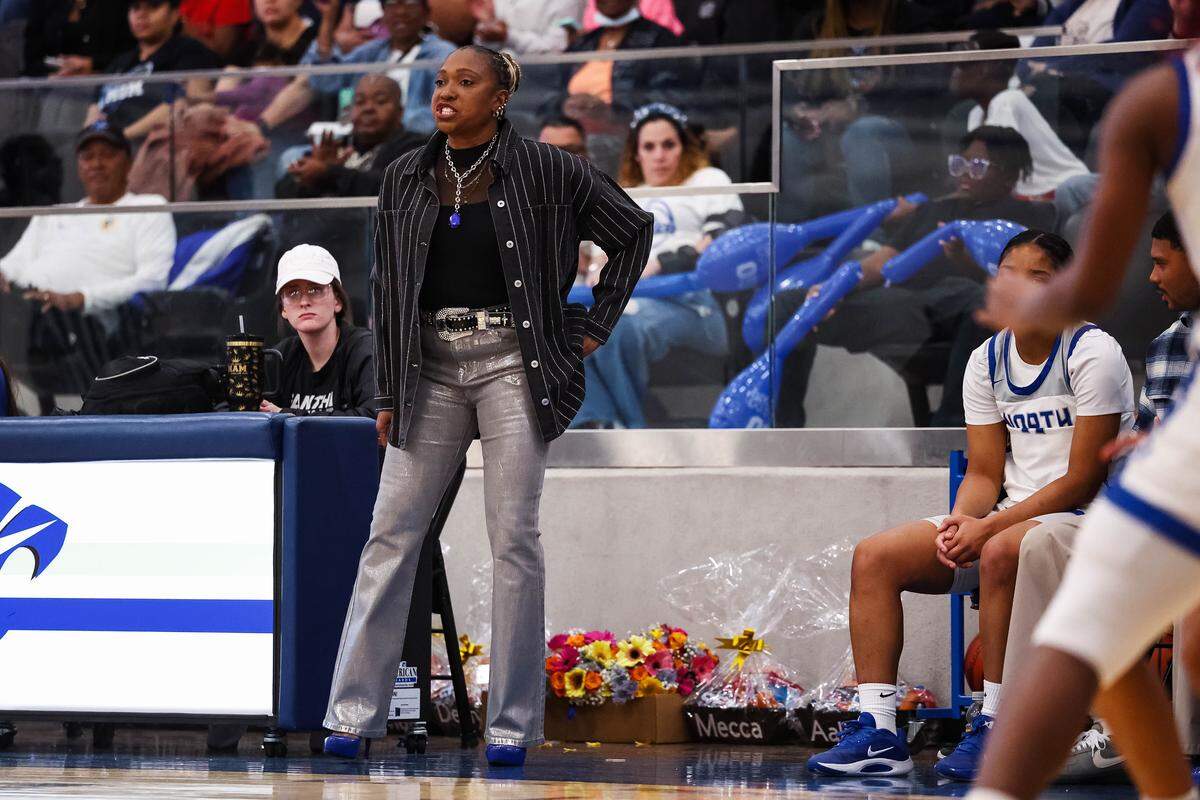 North Crowley head coach Lori Shead yells out a play toward her offense in a District 3-6A matchup against Weatherford on Friday at North Crowley.