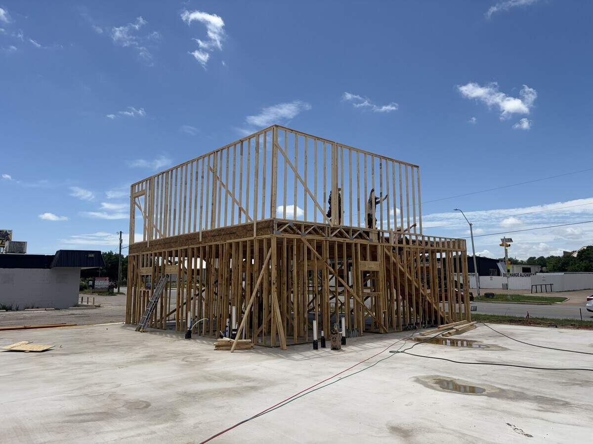 The Fort Worth Mobile Food Court will have a commissary building for the food truck tenants.