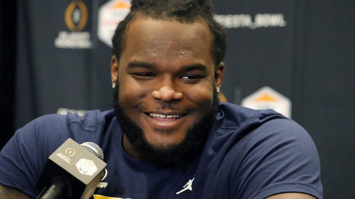 The Dallas Cowboys selected Michigan Wolverines defensive lineman Mazi Smith with their first pick in the 2023 NFL draft.