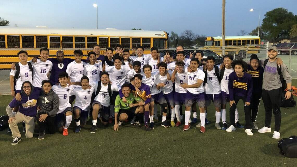 DFW soccer recap 3/28: Brewer boys make history, 4-seeds Everman boys, Burleson girls win