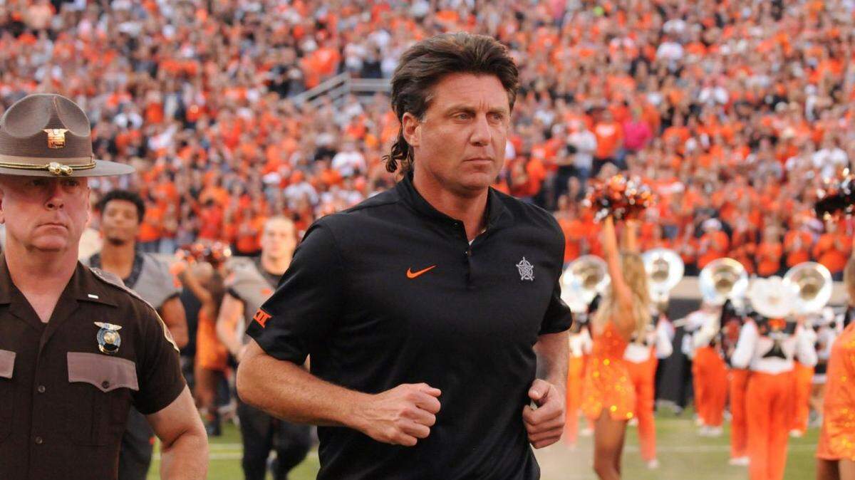 Oklahoma State’s Mike Gundy ripped a reporter for asking about “idiotic social media.”