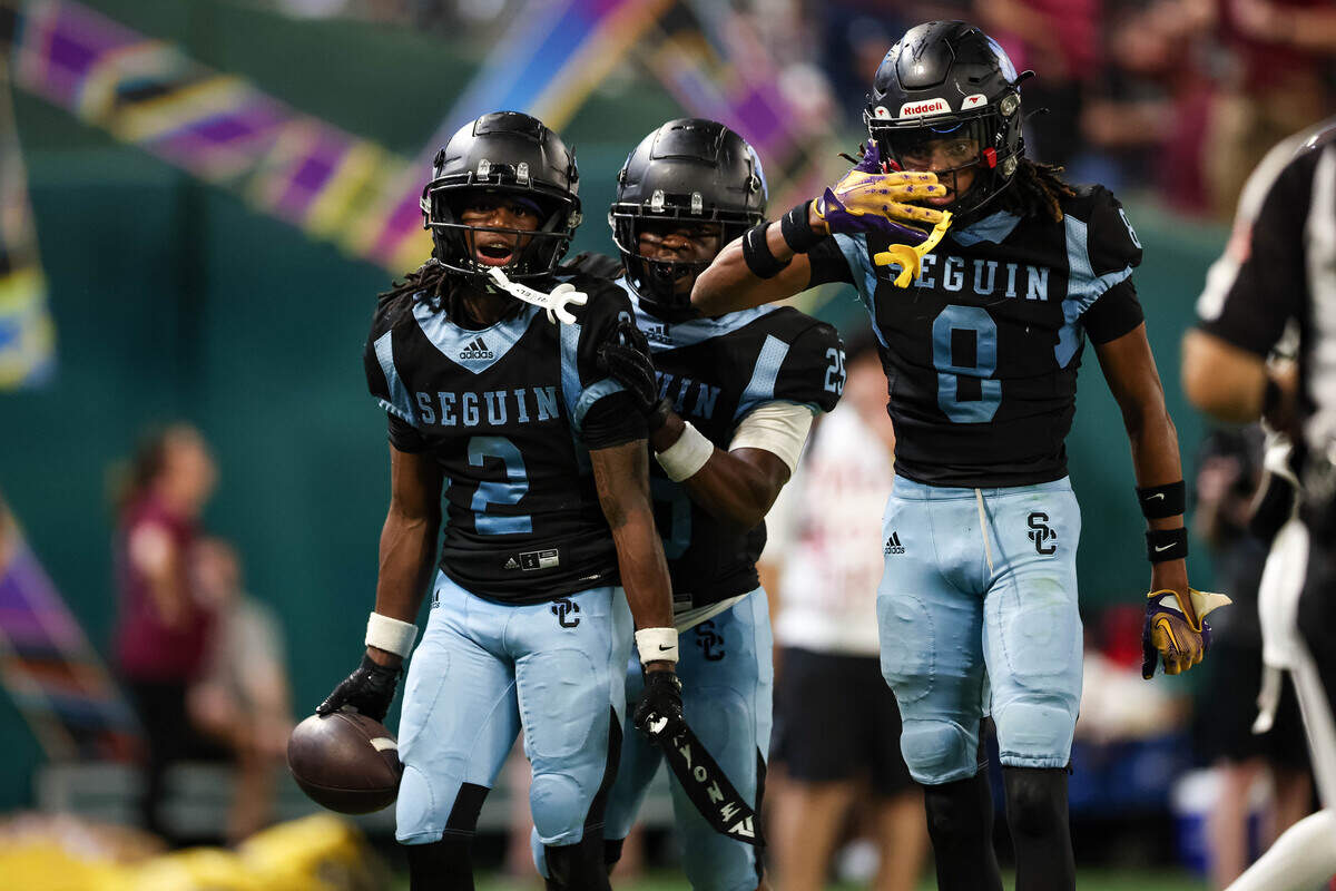 Arlington Seguin wide receiver Gmanii Smith celebrates with his teammates after a touchdown reception in the second quarter of a non-district game between Red Oak and Arlington Seguin at Choctaw Stadium in Arlington, Texas on Sept. 4, 2025.