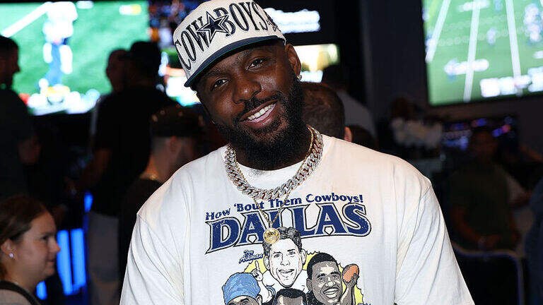 Why was Dez Bryant handcuffed and detained outside a restaurant in Southlake?
