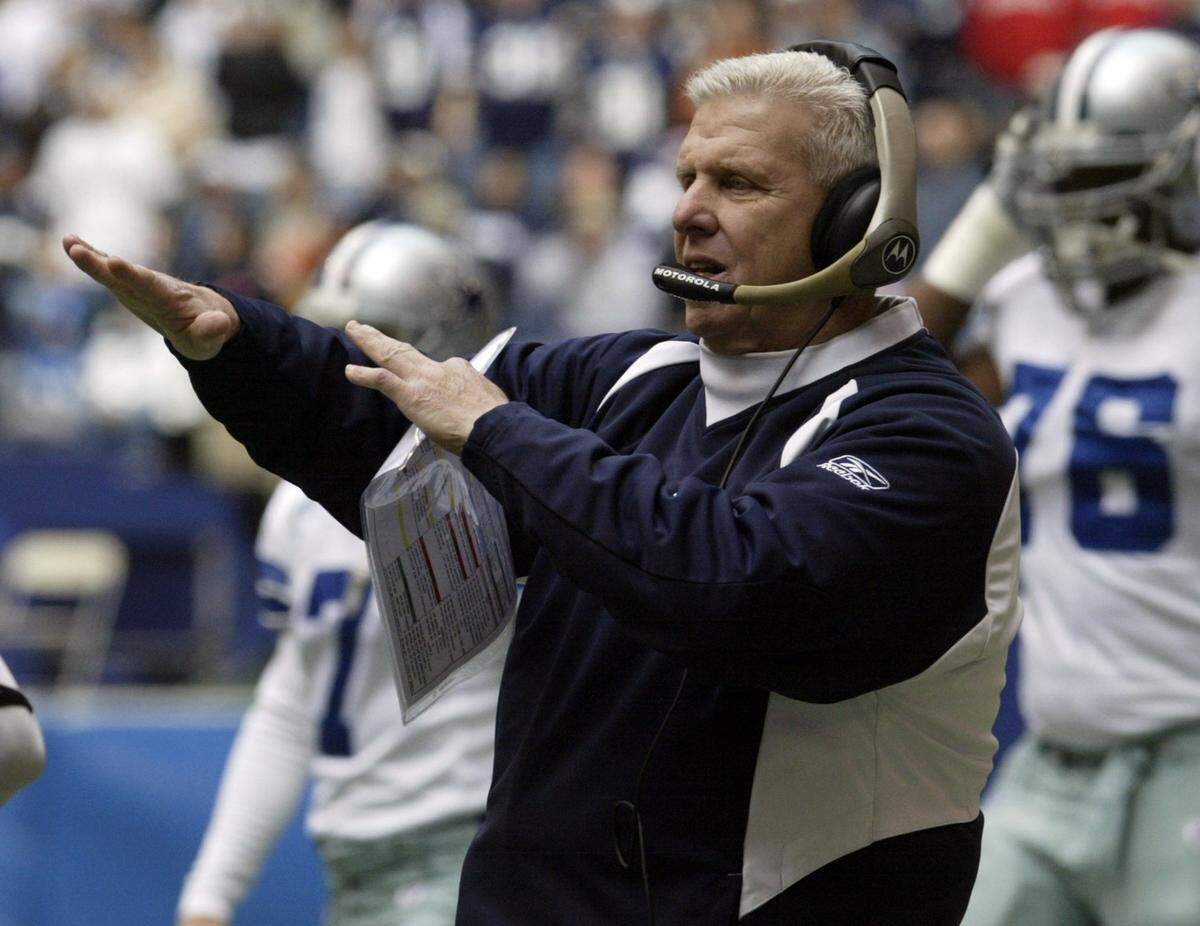 Coach Bill Parcells could not duplicate the success he had with the New York Giants. In three seaosns, the Cowboys were 34-30.