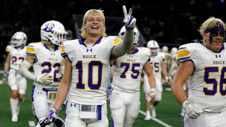 PHOTOS: Brock beats Malakoff